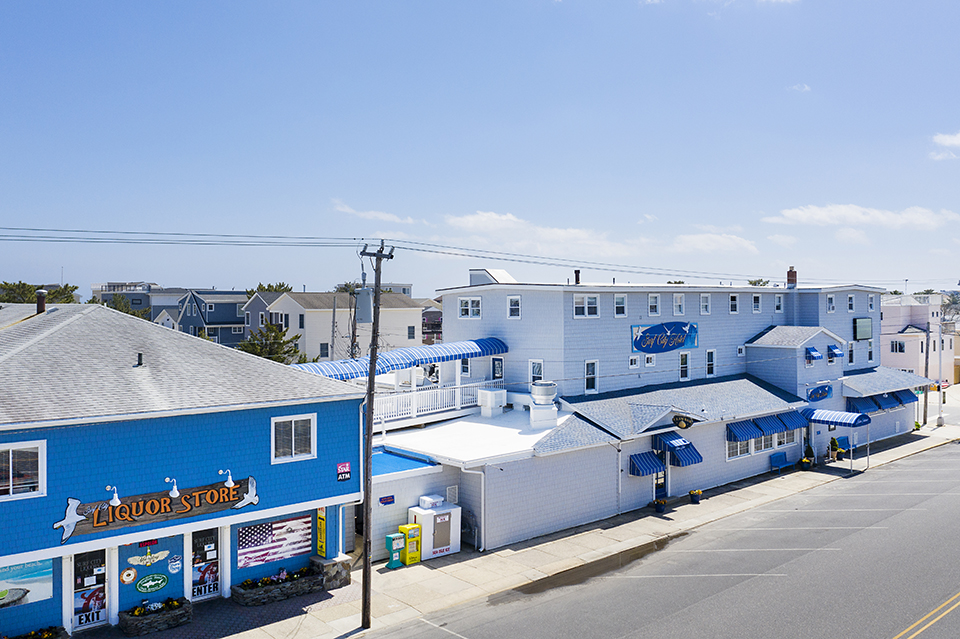 View of Surf City Hotel and Liquor Store