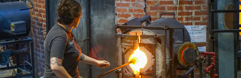 wheaton arts glass blowing