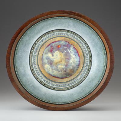 Shaari Horowitz is a special guest artist from Connecticut displaying her hand-painted bowls and jewelry at HoBART 2023.