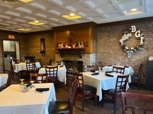 Dining room at Blooming Grove