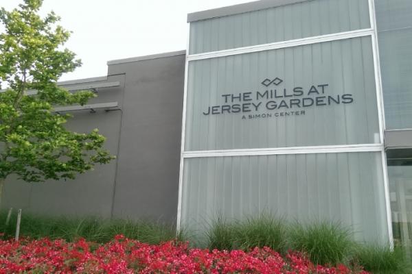 The First Pottery Barn Outlet Opens at the Mills At Jersey Garden